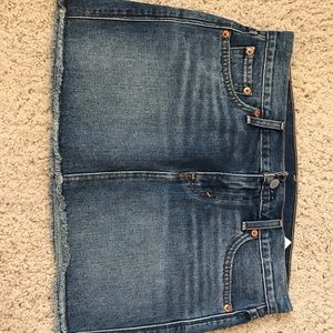 levi skirt!